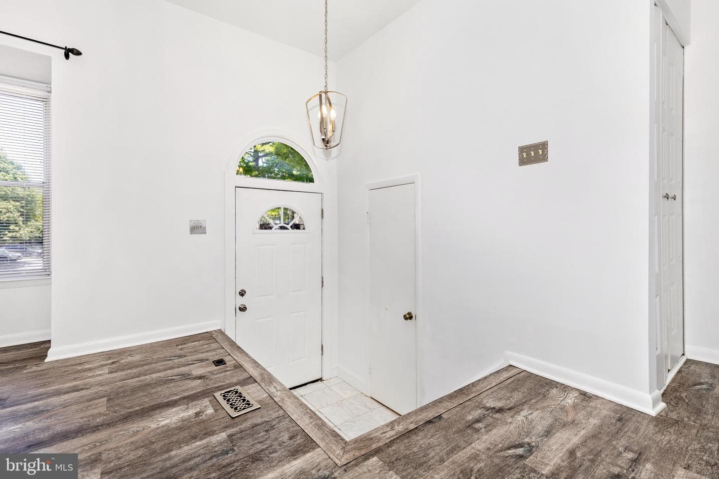 49 Lake Park Court #954, Germantown