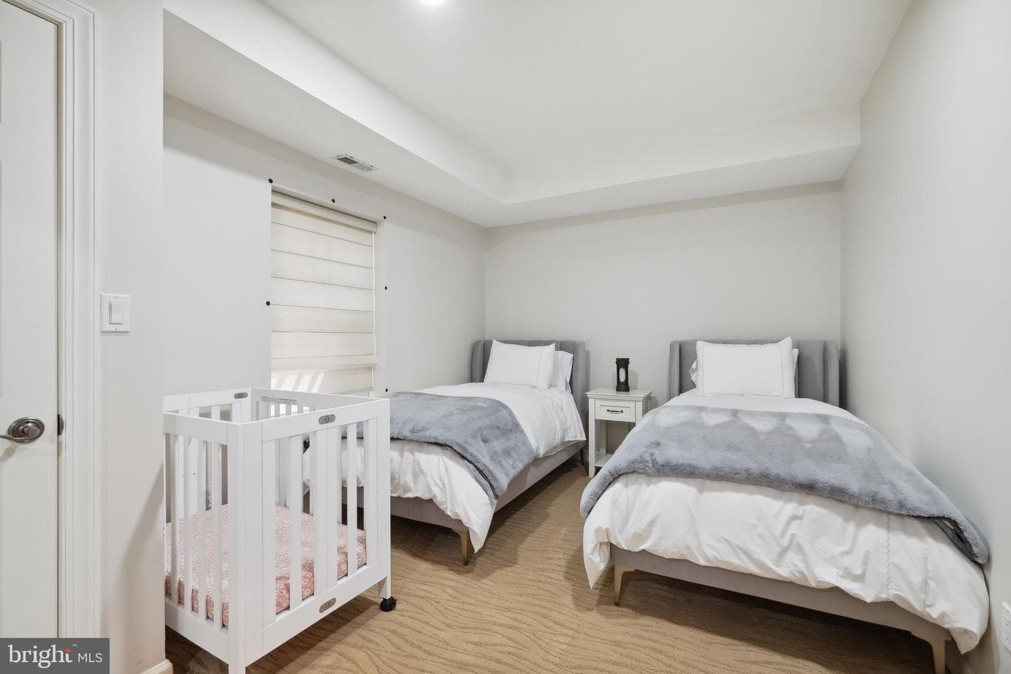11724 Gainsborough Road photo 55