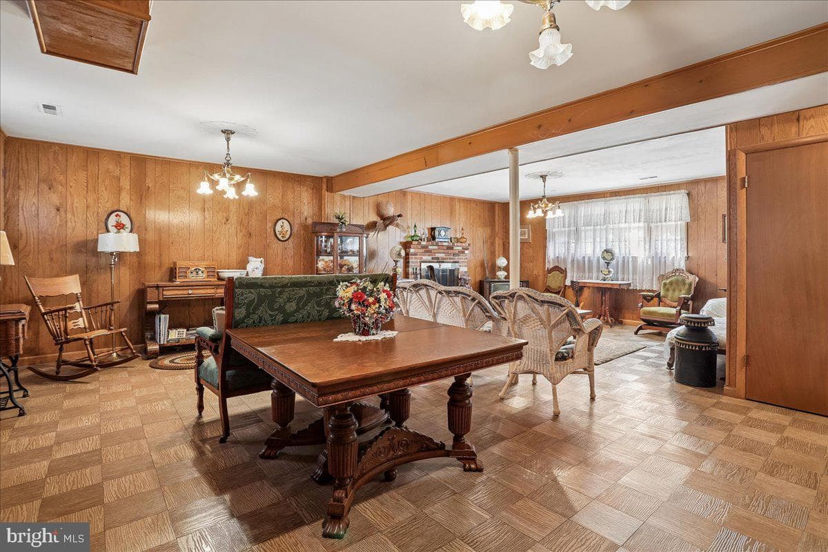 21909 Frederick Road photo 18