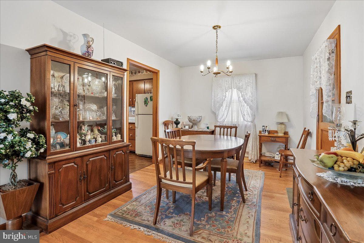 21909 Frederick Road photo 6