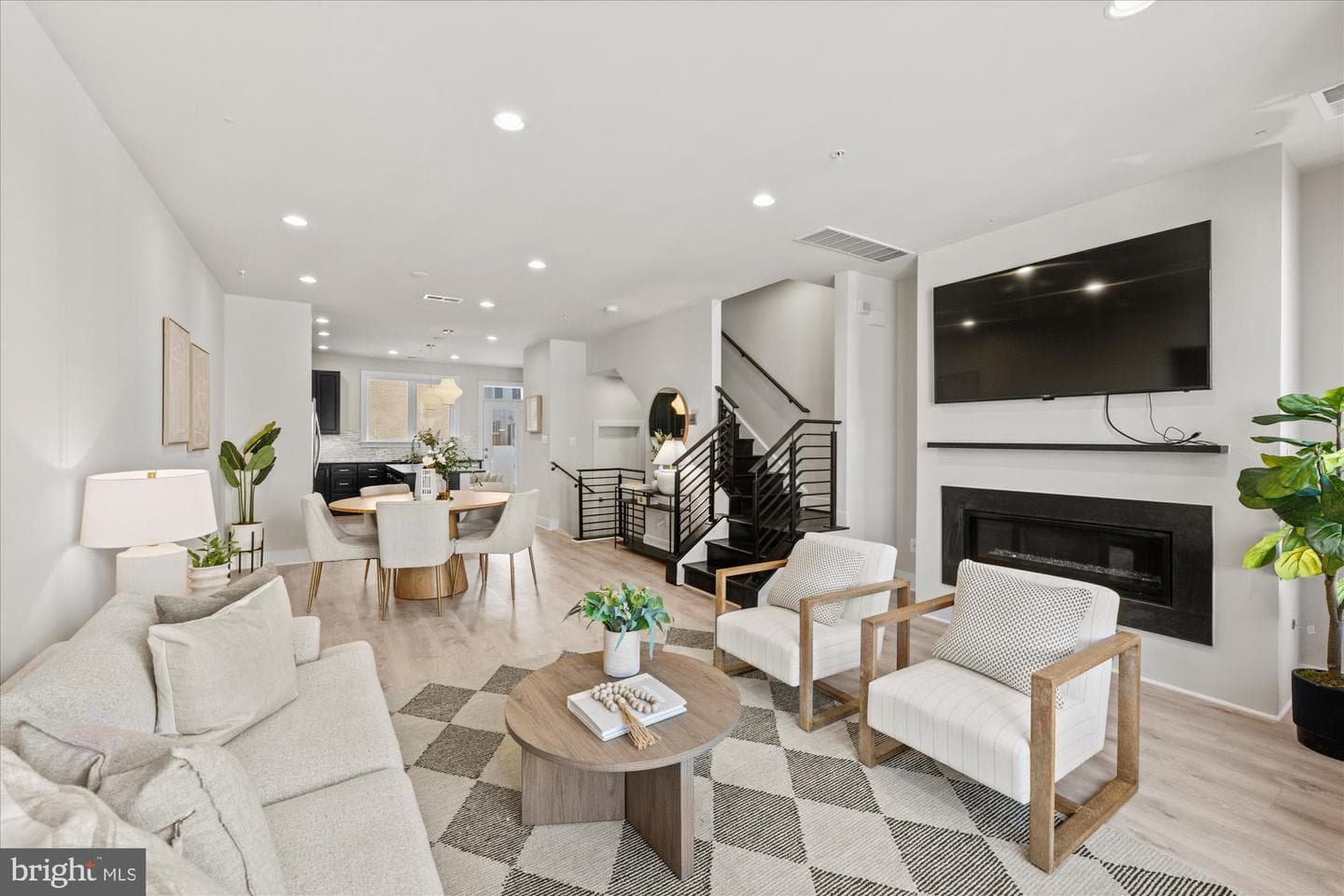6662 Eames Way photo 11