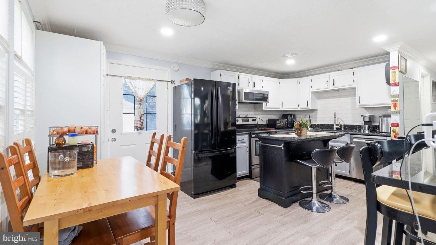 7418 Tarfside Lane photo 15
