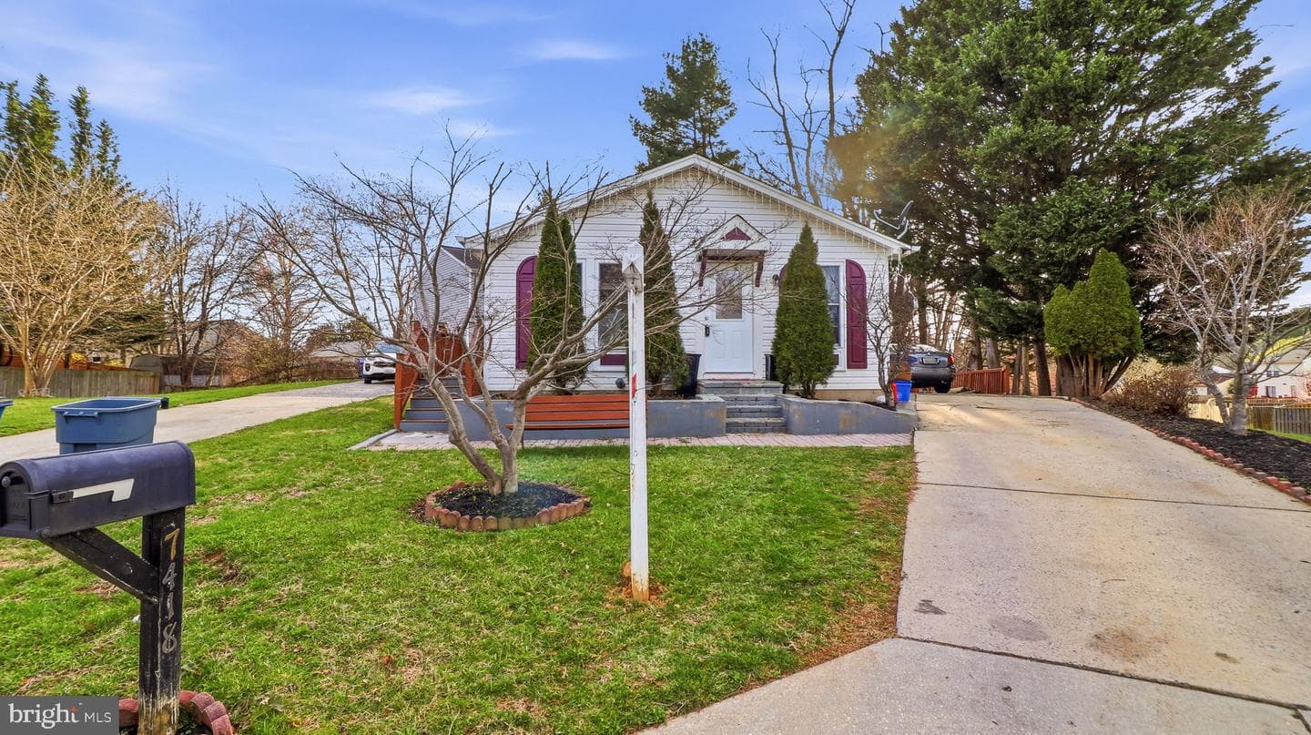 7418 Tarfside Lane photo 2