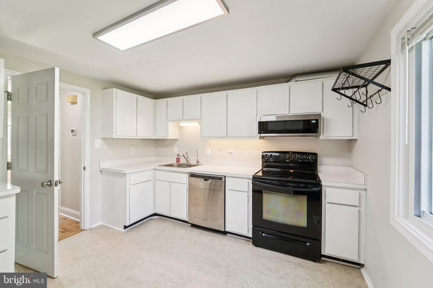 10449 Kardwright Court photo 9
