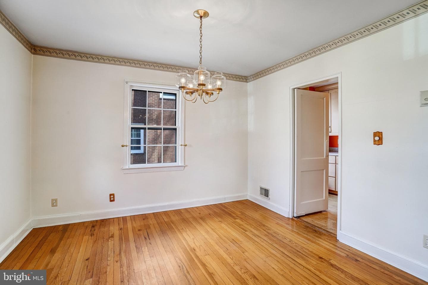 4306 Ambler Drive photo 8
