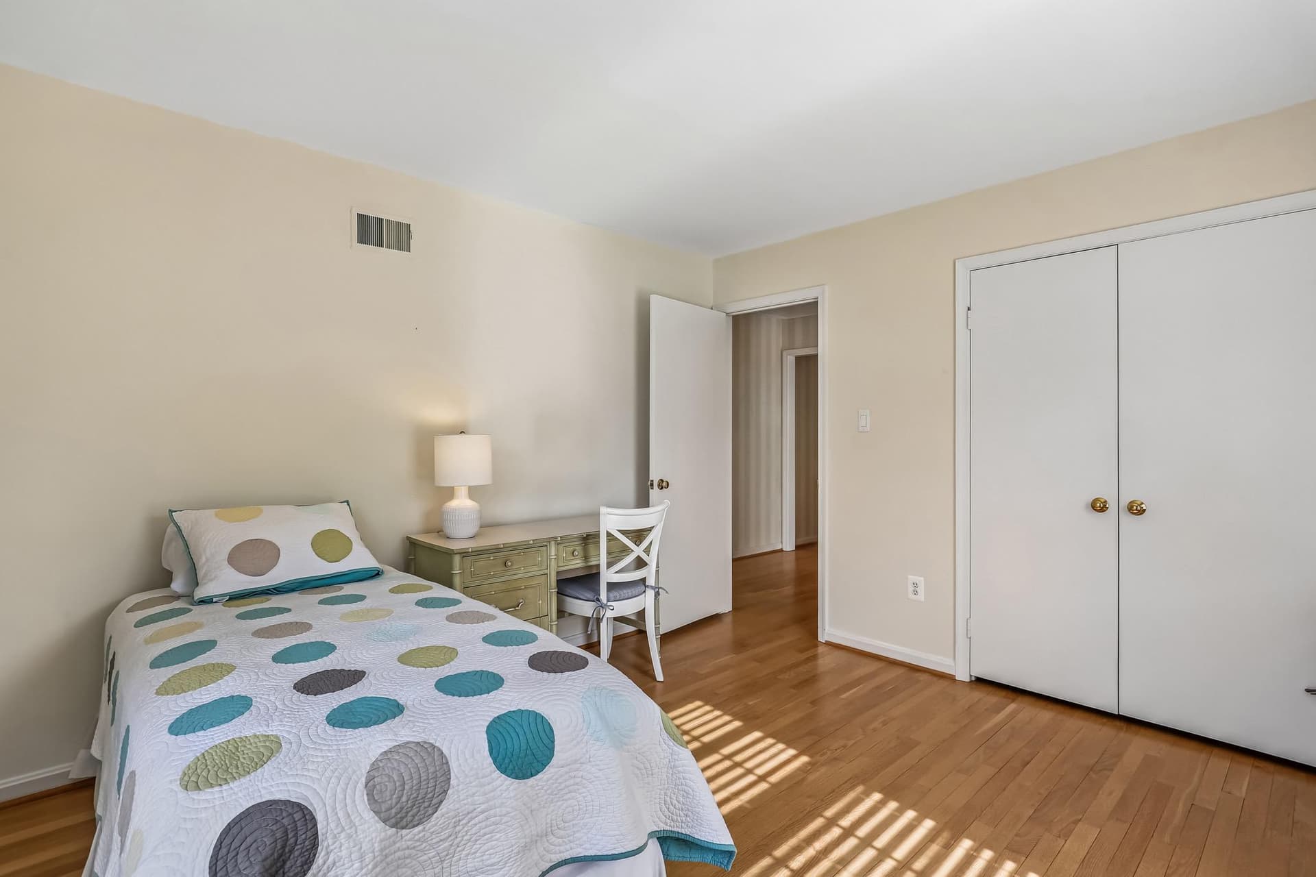 11001 Rosemont Drive photo 20