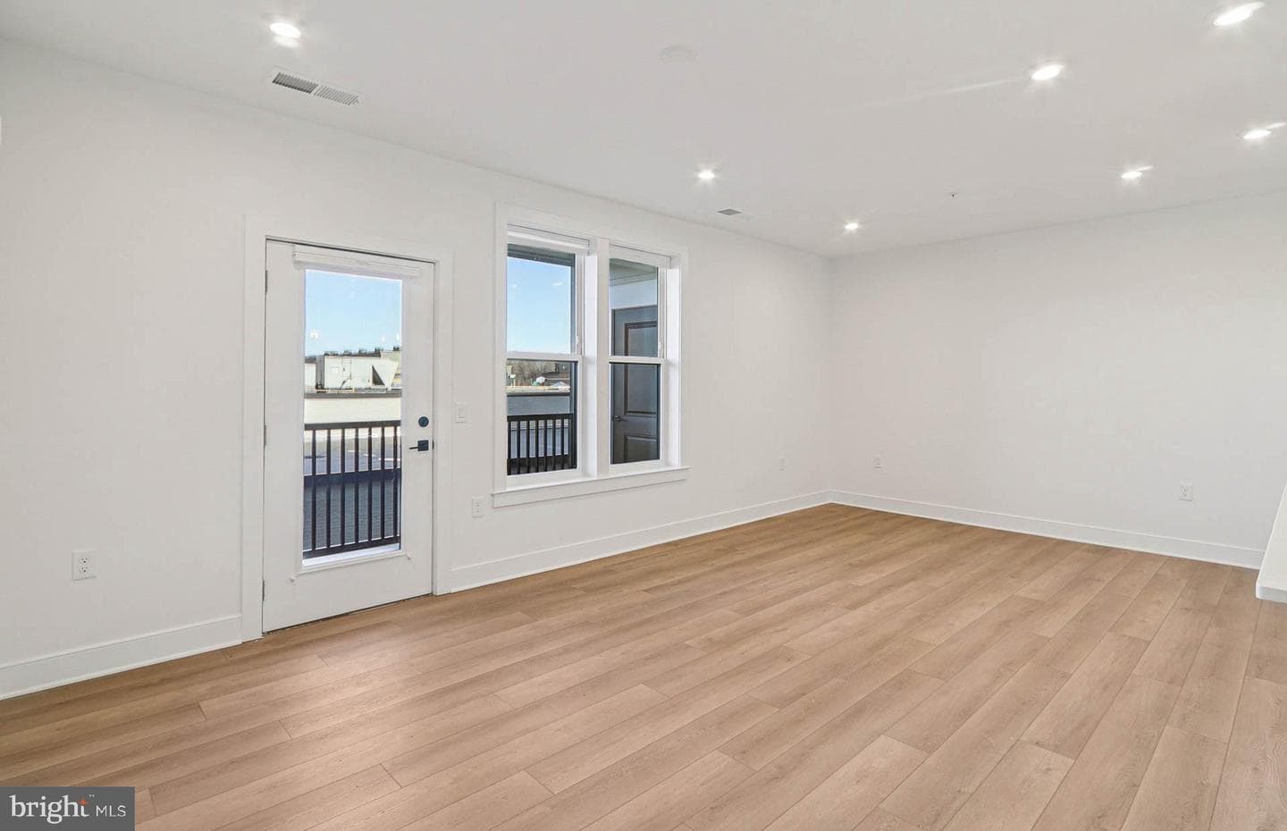 1141 Fortune Terrace #307 photo 15