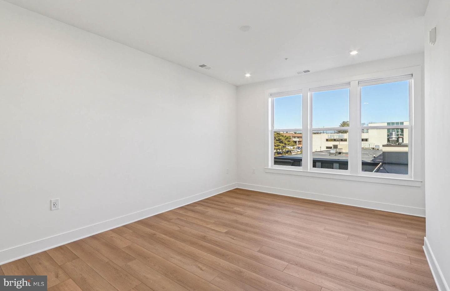 1141 Fortune Terrace #307 photo 21