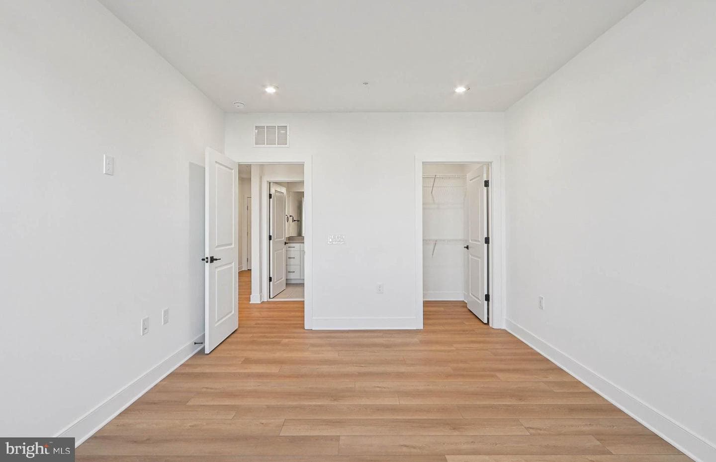 1141 Fortune Terrace #307 photo 23