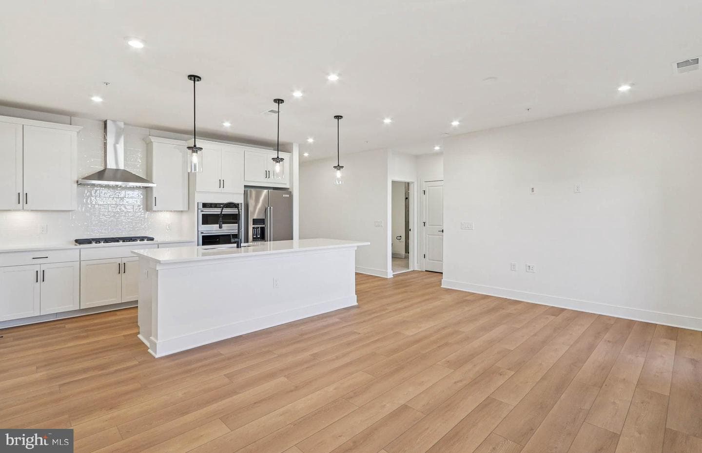 1141 Fortune Terrace #307 photo 5