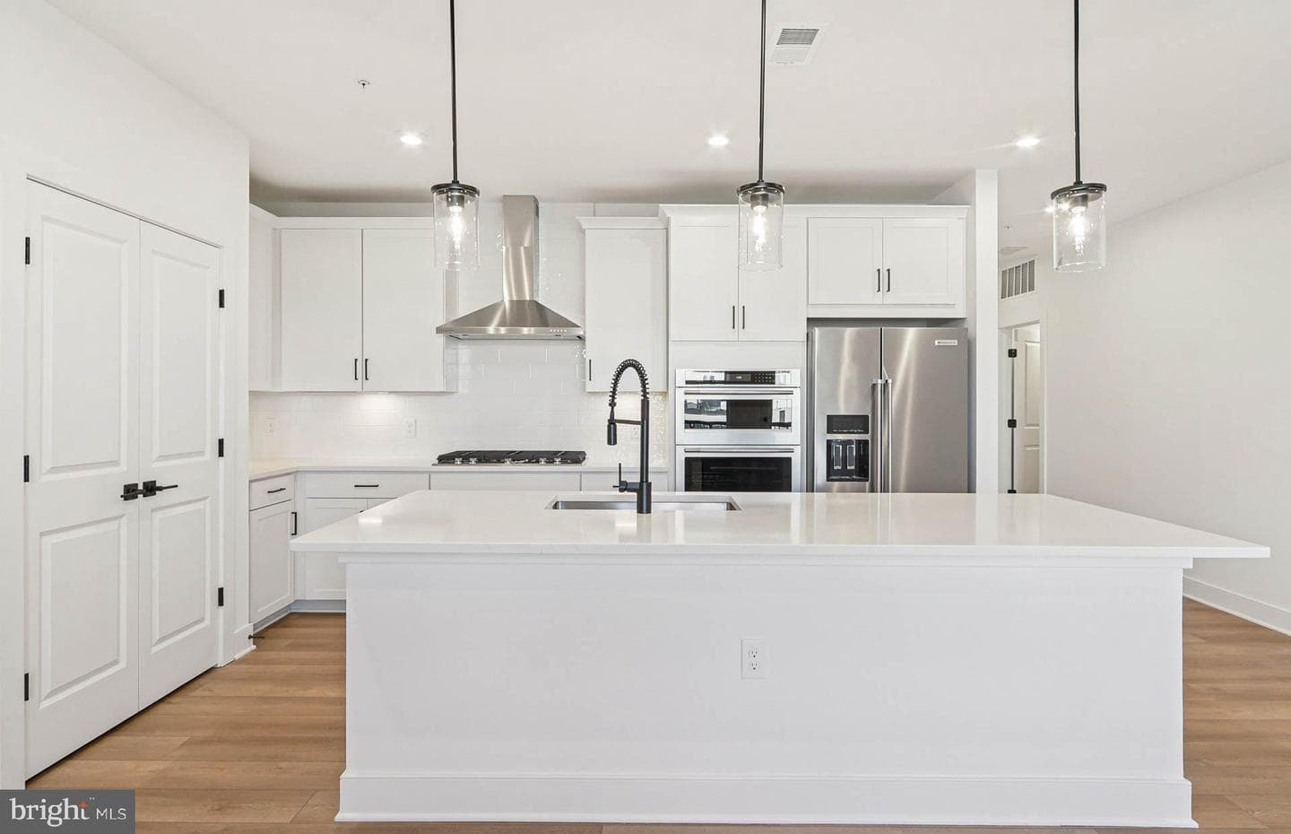 1141 Fortune Terrace #307 photo 7