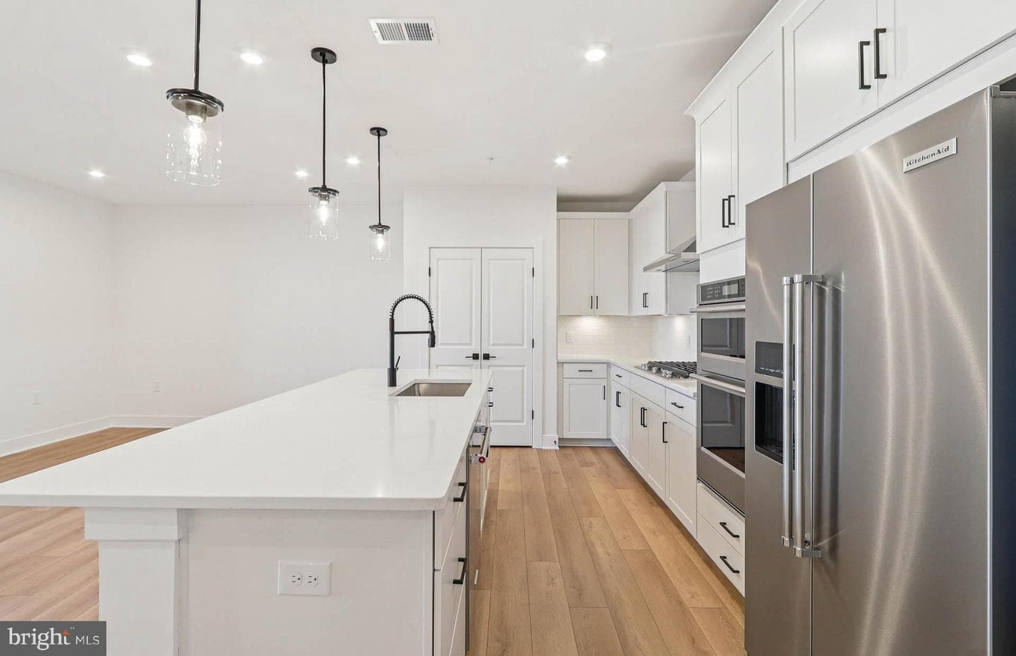 1141 Fortune Terrace #307 photo 9