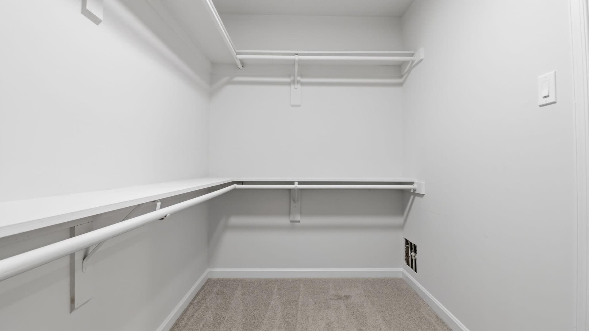 4843 Hornbeam Drive photo 27