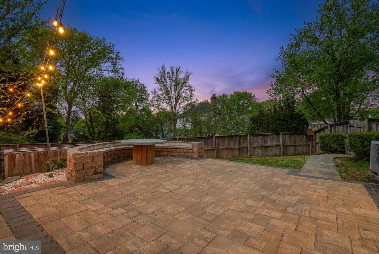 14900 Westbury Road photo 10