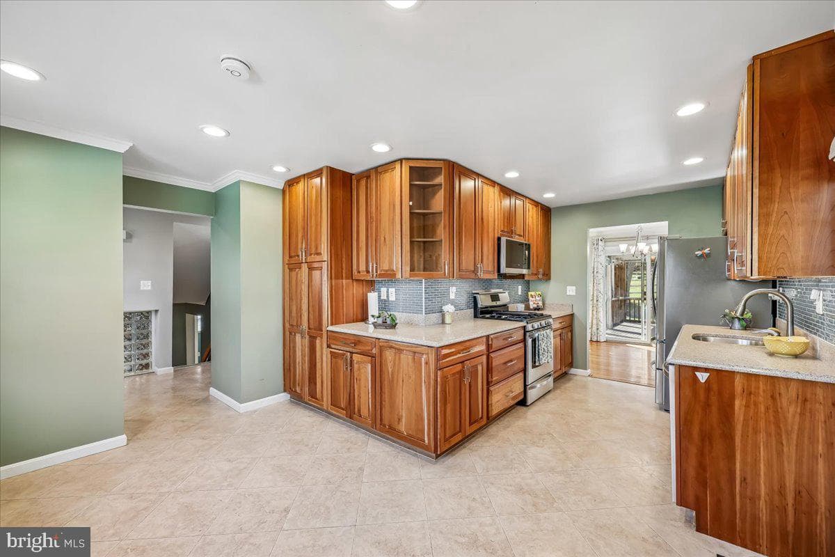823 Diamond Drive photo 23