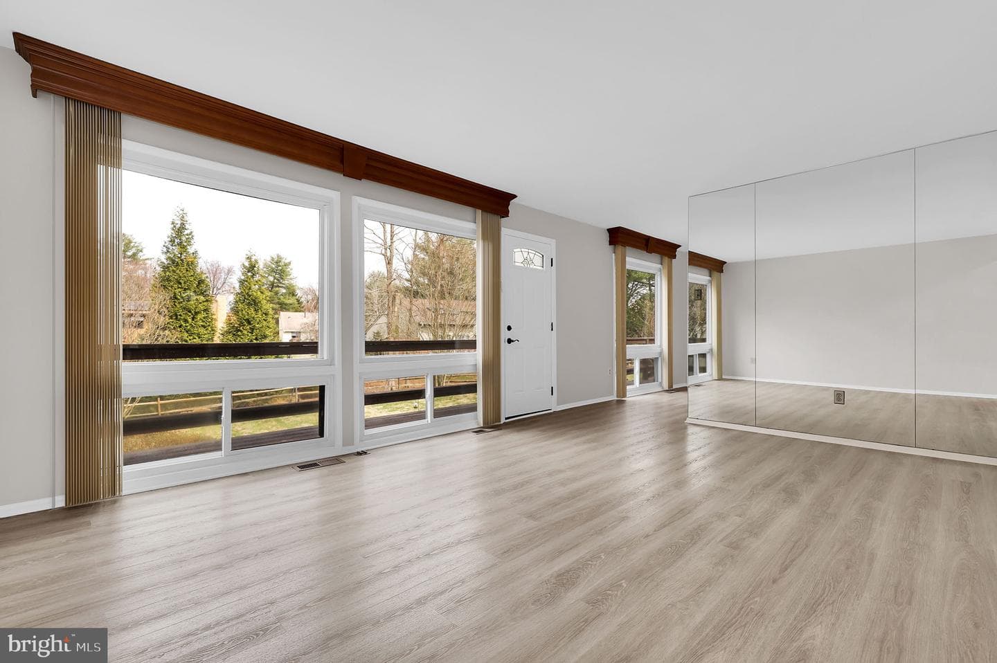 11617 Silent Valley Lane photo 4