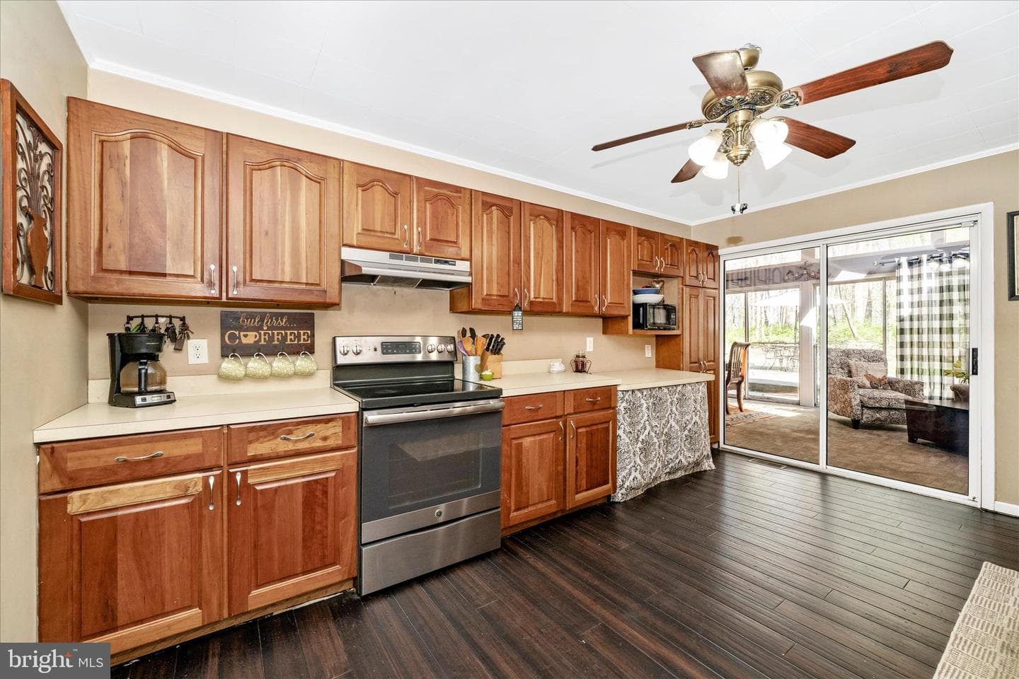 15211 Avery Road photo 17