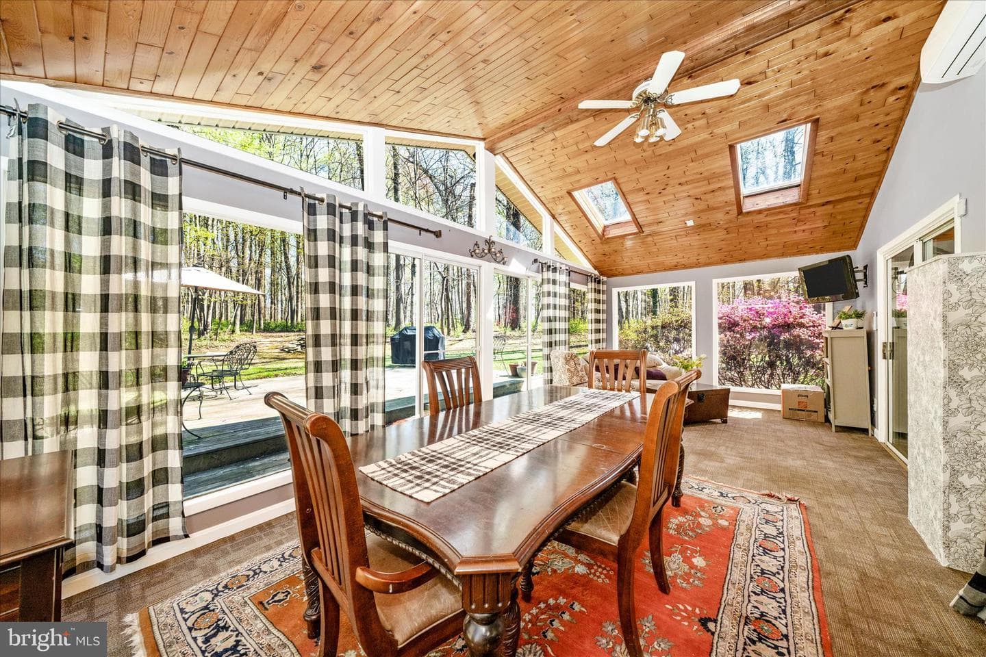 15211 Avery Road photo 20
