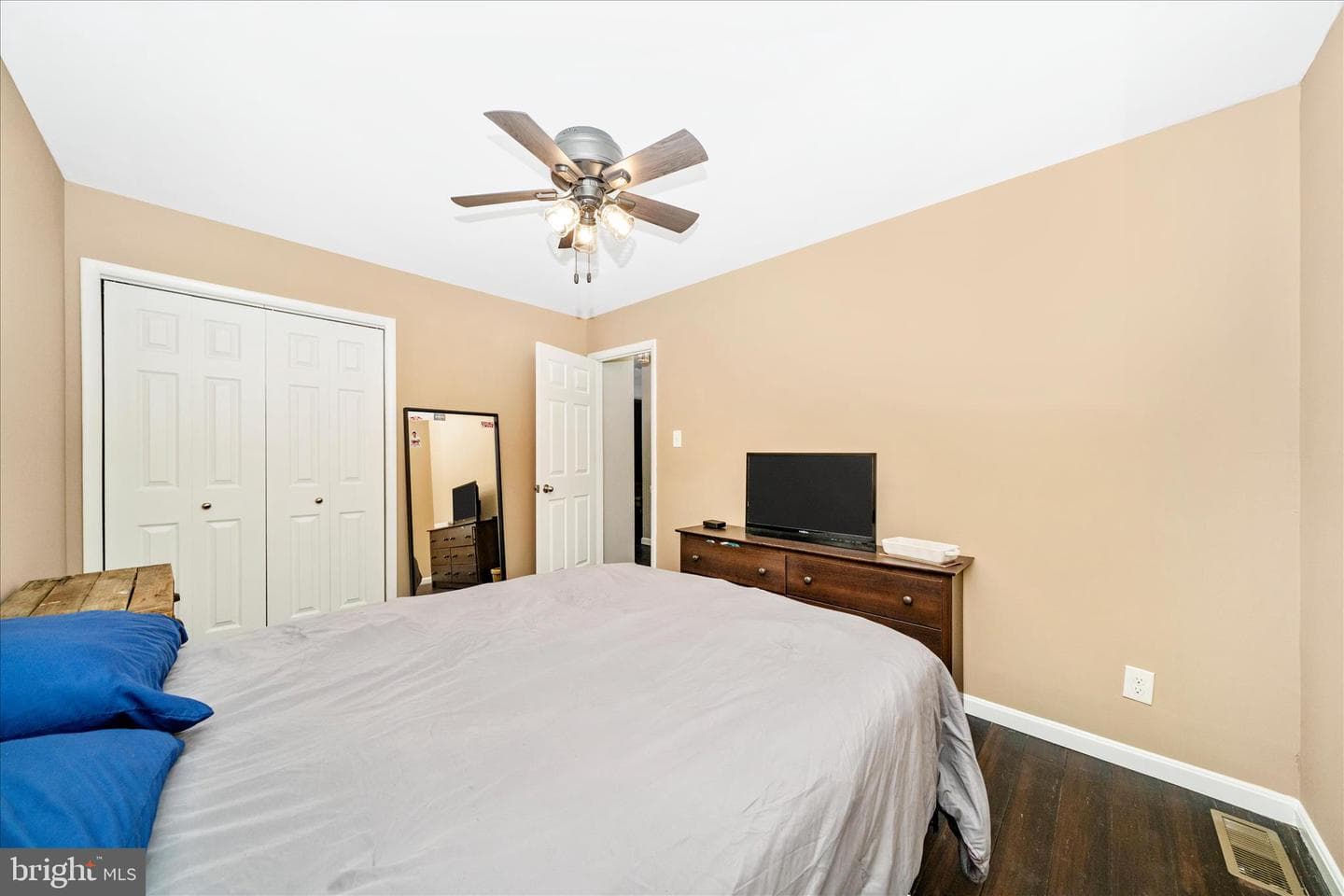 15211 Avery Road photo 24
