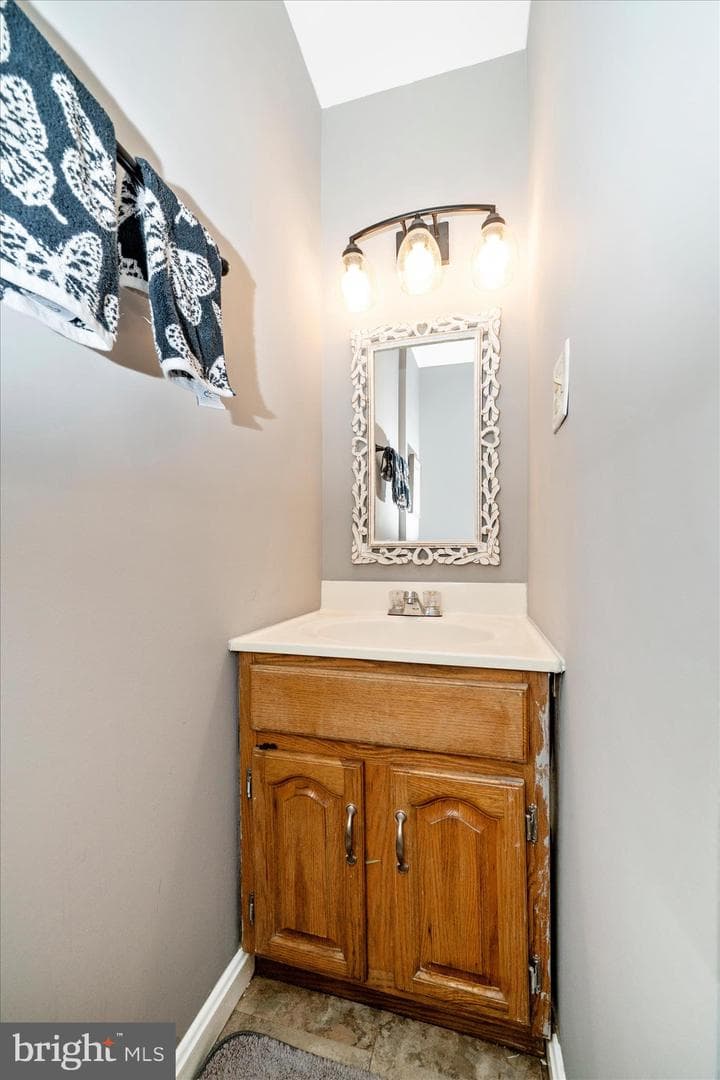 15211 Avery Road photo 30