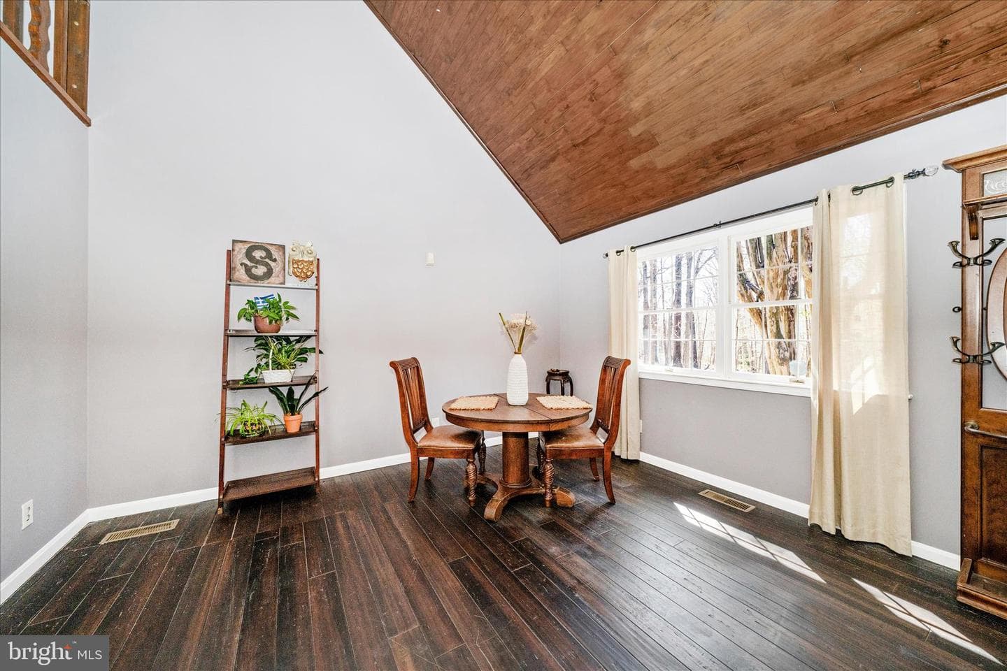 15211 Avery Road photo 9