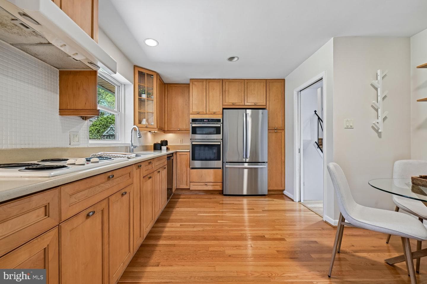 10706 Stoneyhill Drive photo 12