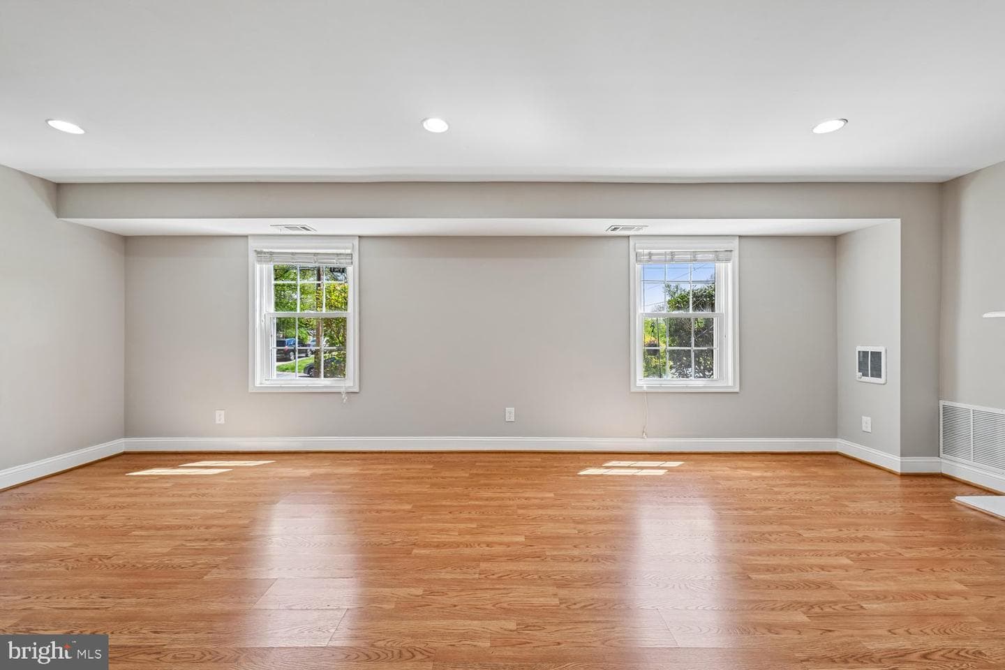 10706 Stoneyhill Drive photo 19