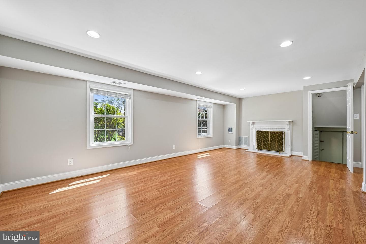 10706 Stoneyhill Drive photo 20