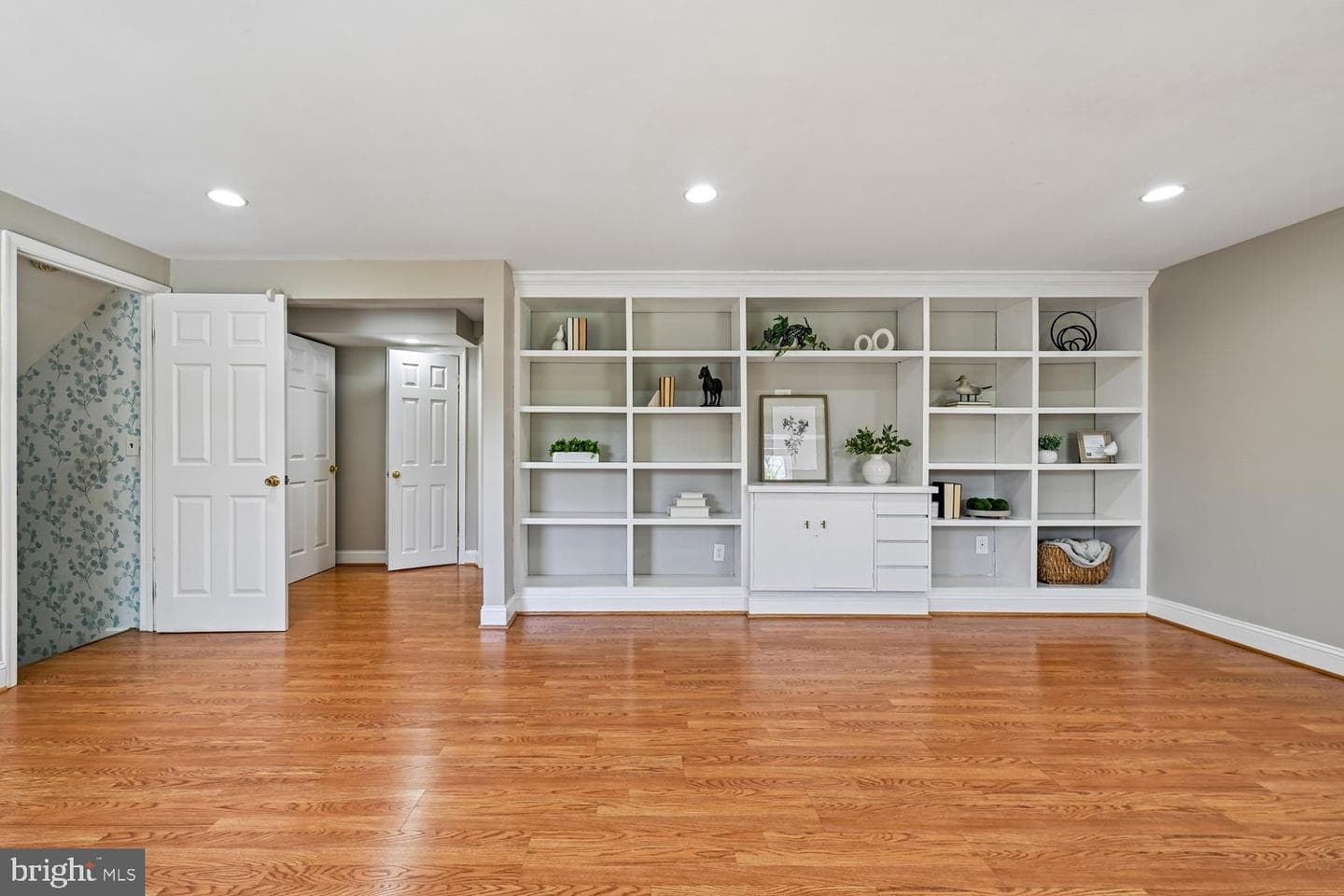 10706 Stoneyhill Drive photo 22