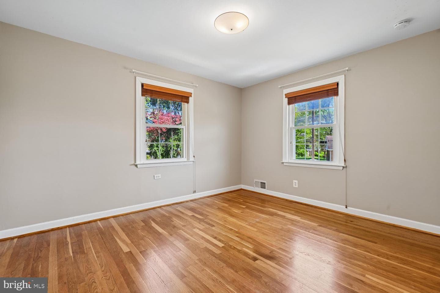 10706 Stoneyhill Drive photo 31