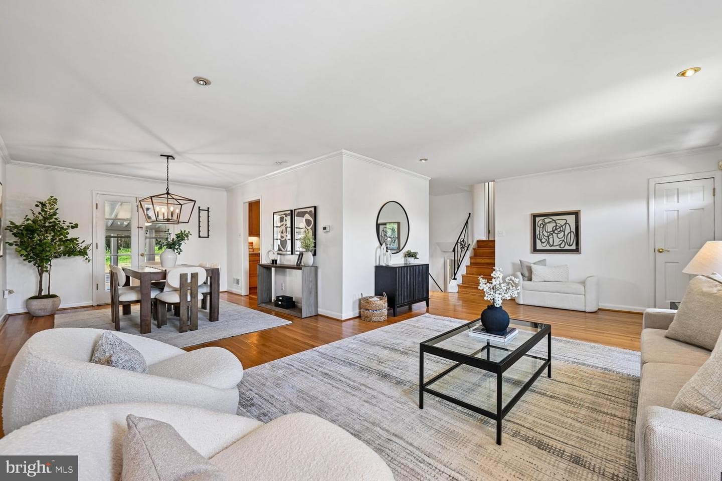 10706 Stoneyhill Drive photo 8