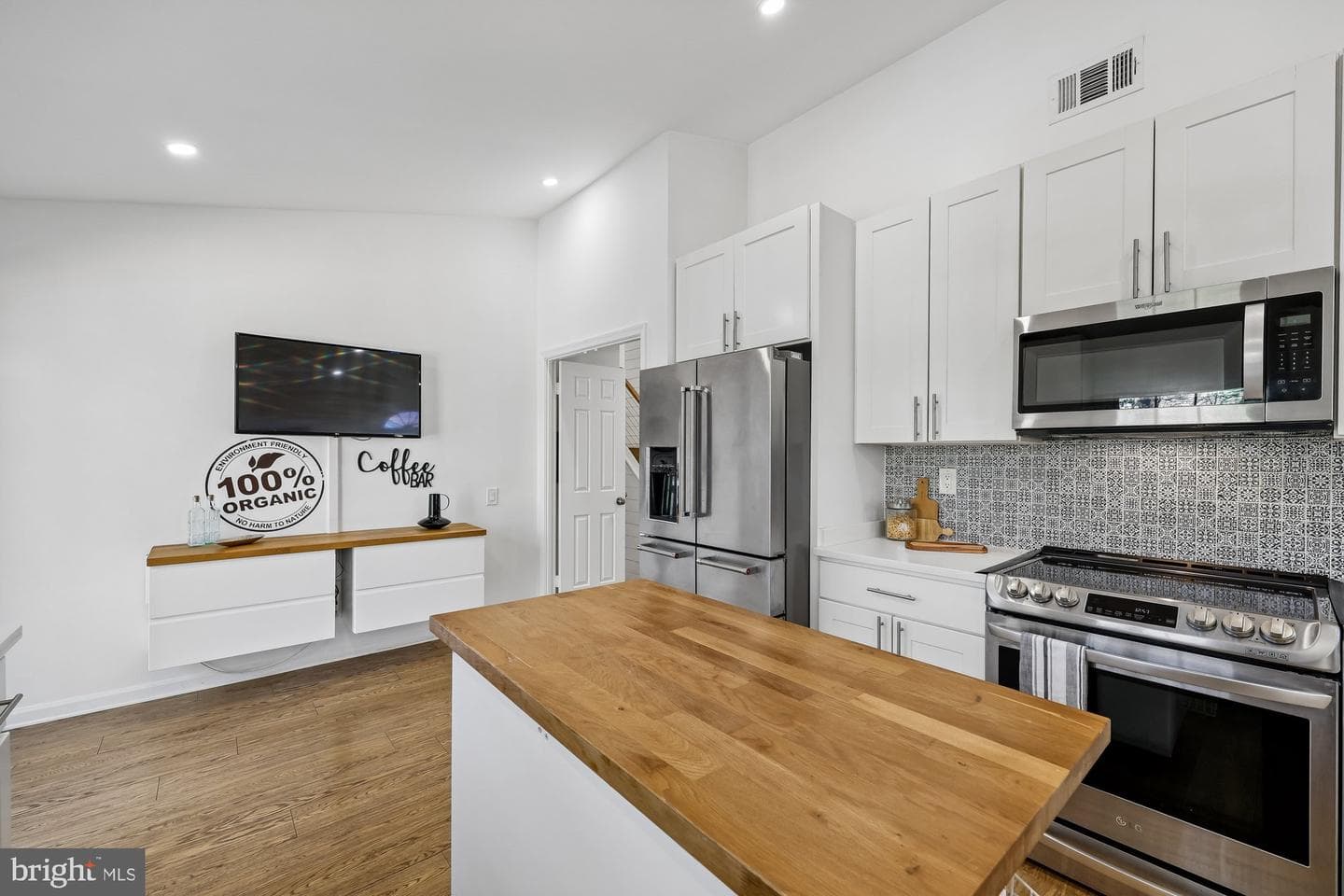 929 Farm Haven Drive photo 14