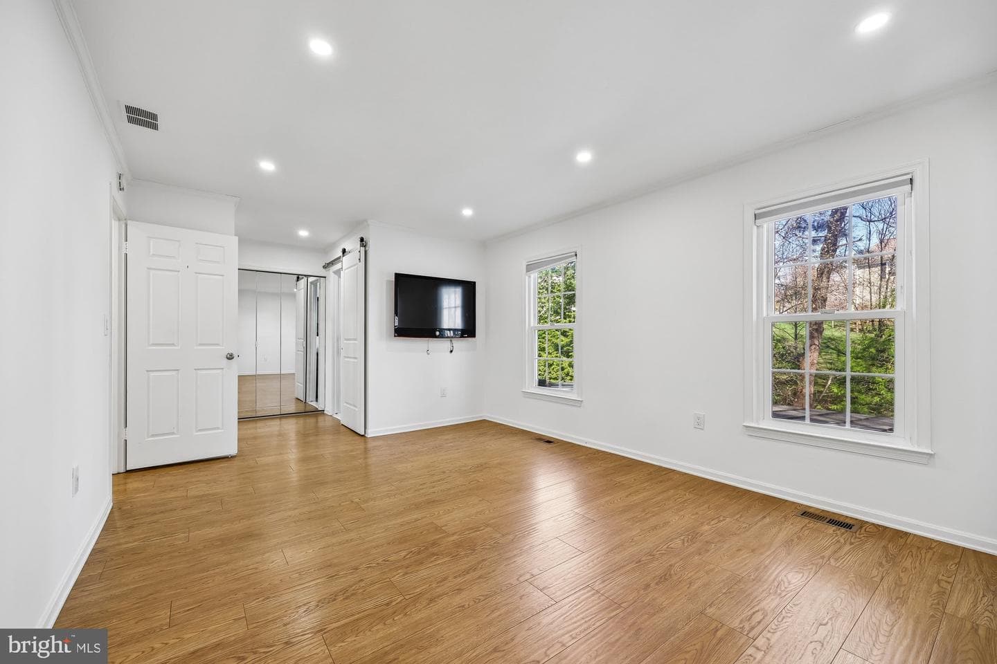929 Farm Haven Drive photo 40