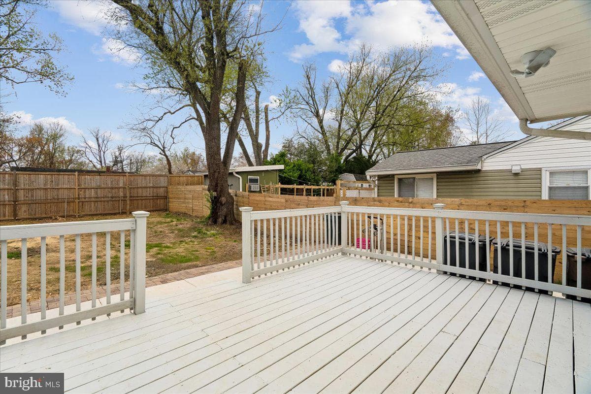 1405 Matthews Drive photo 33