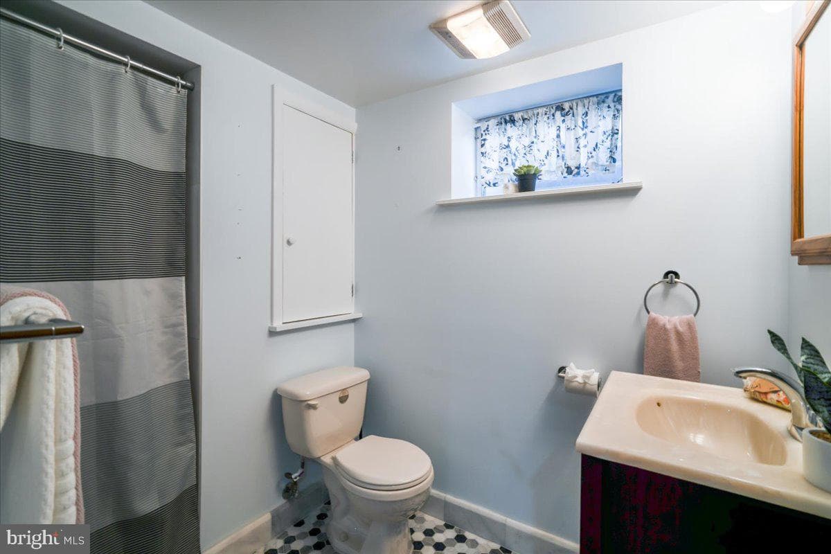 10006 Portland Place photo 36