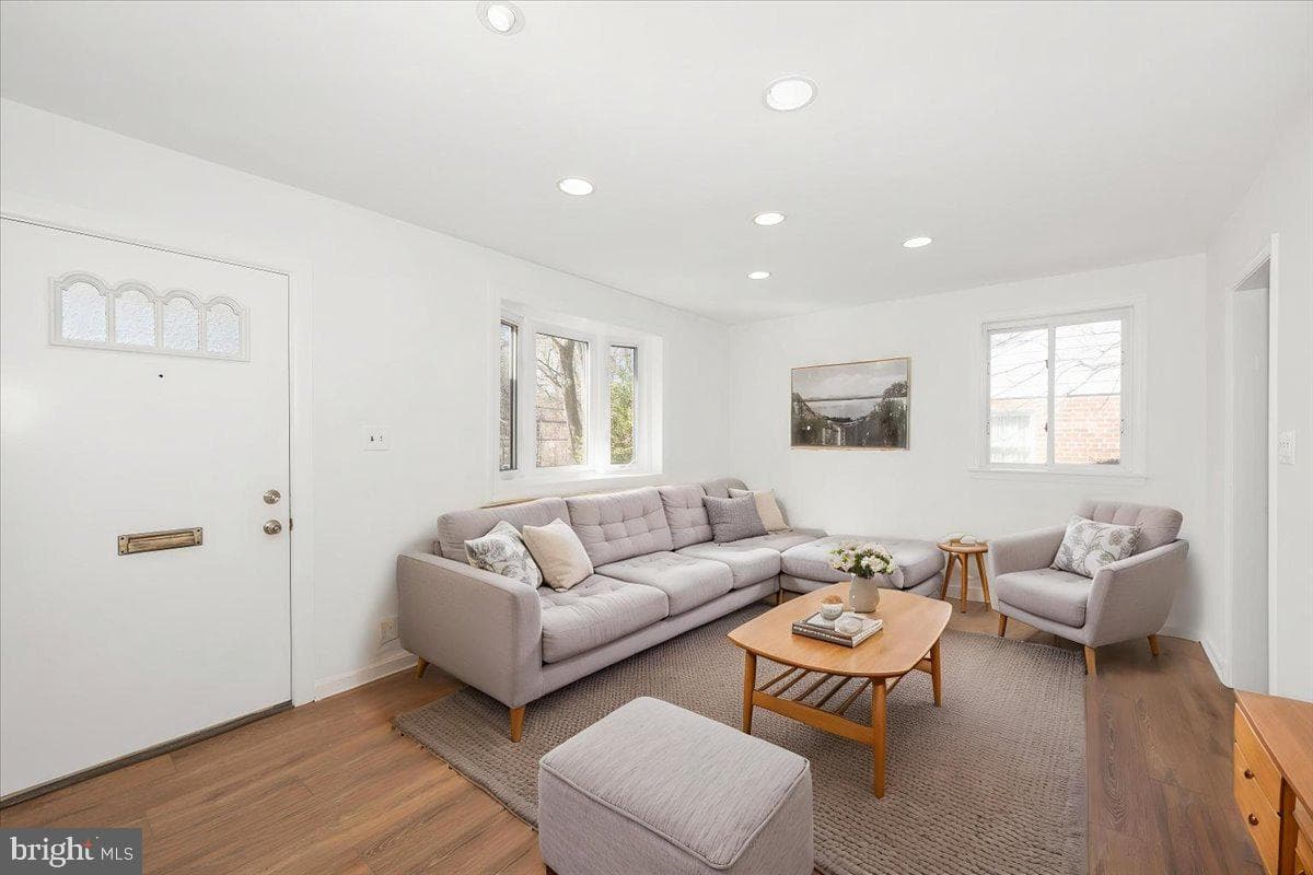 11852 Huggins Drive, Silver Spring