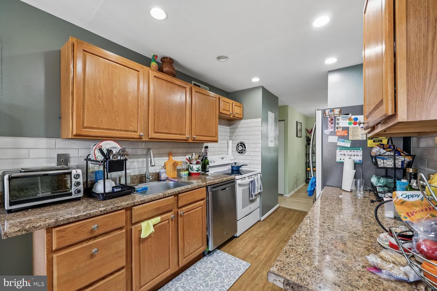 452 Girard Street #356 photo 20