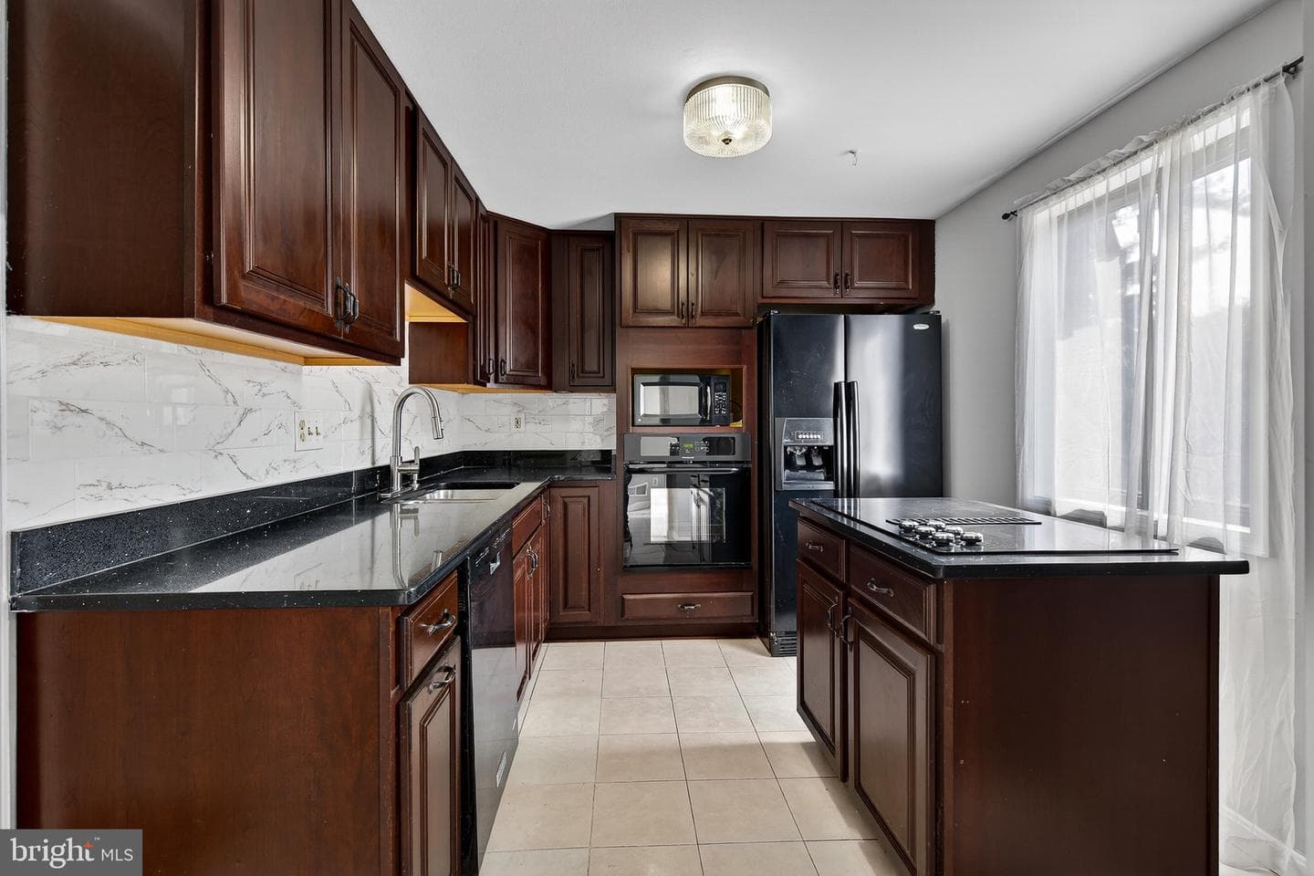 19505 Worsham Court photo 4