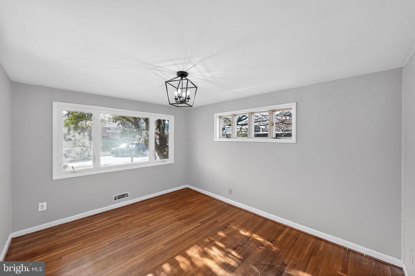 3505 Kayson Street photo 4