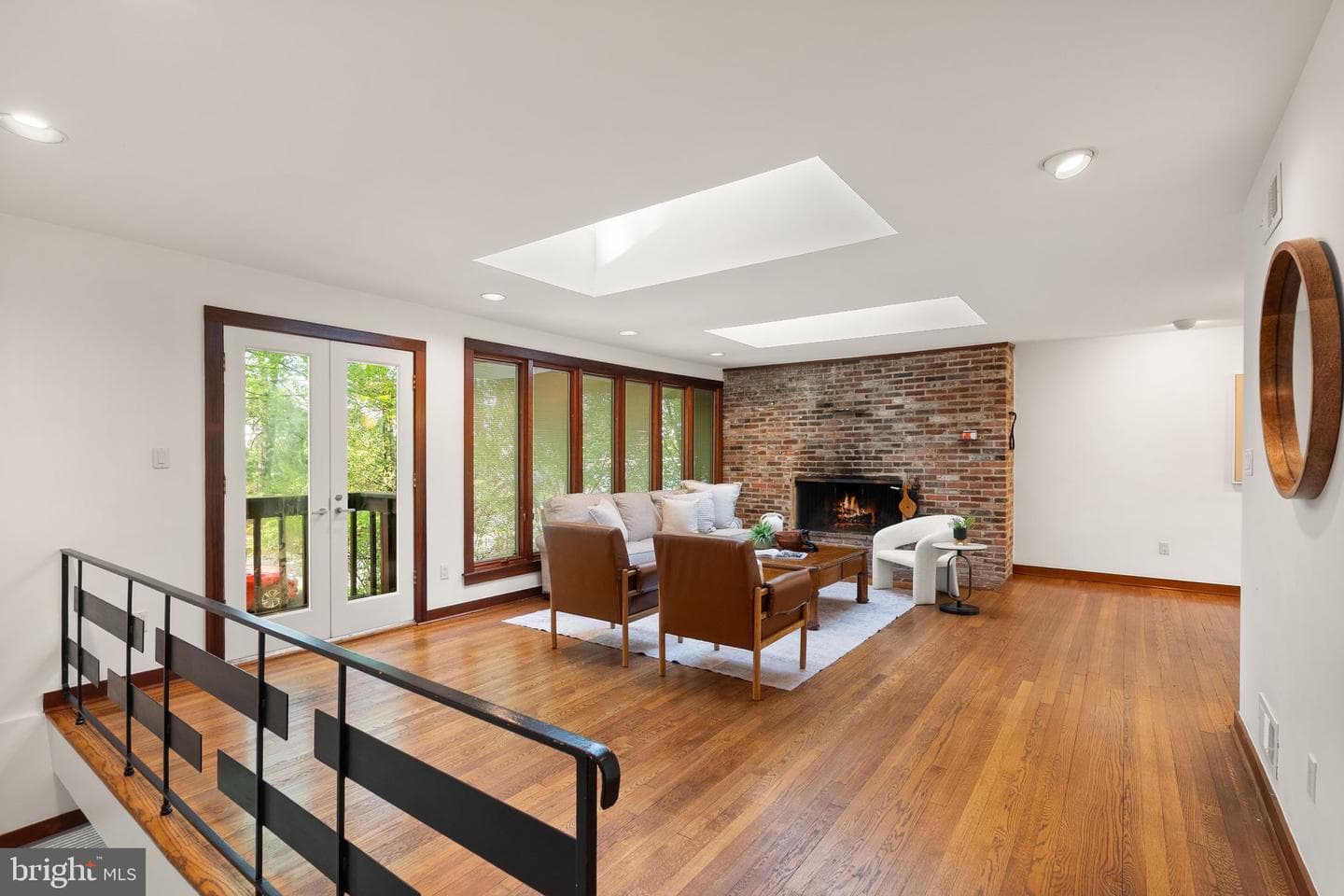 5927 Onondaga Road photo 12