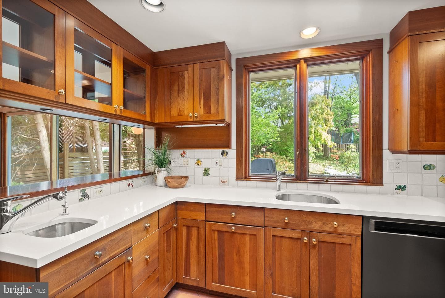 5927 Onondaga Road photo 17