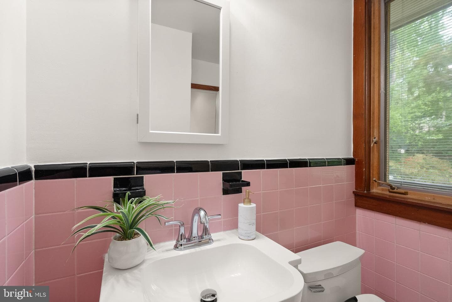 5927 Onondaga Road photo 24