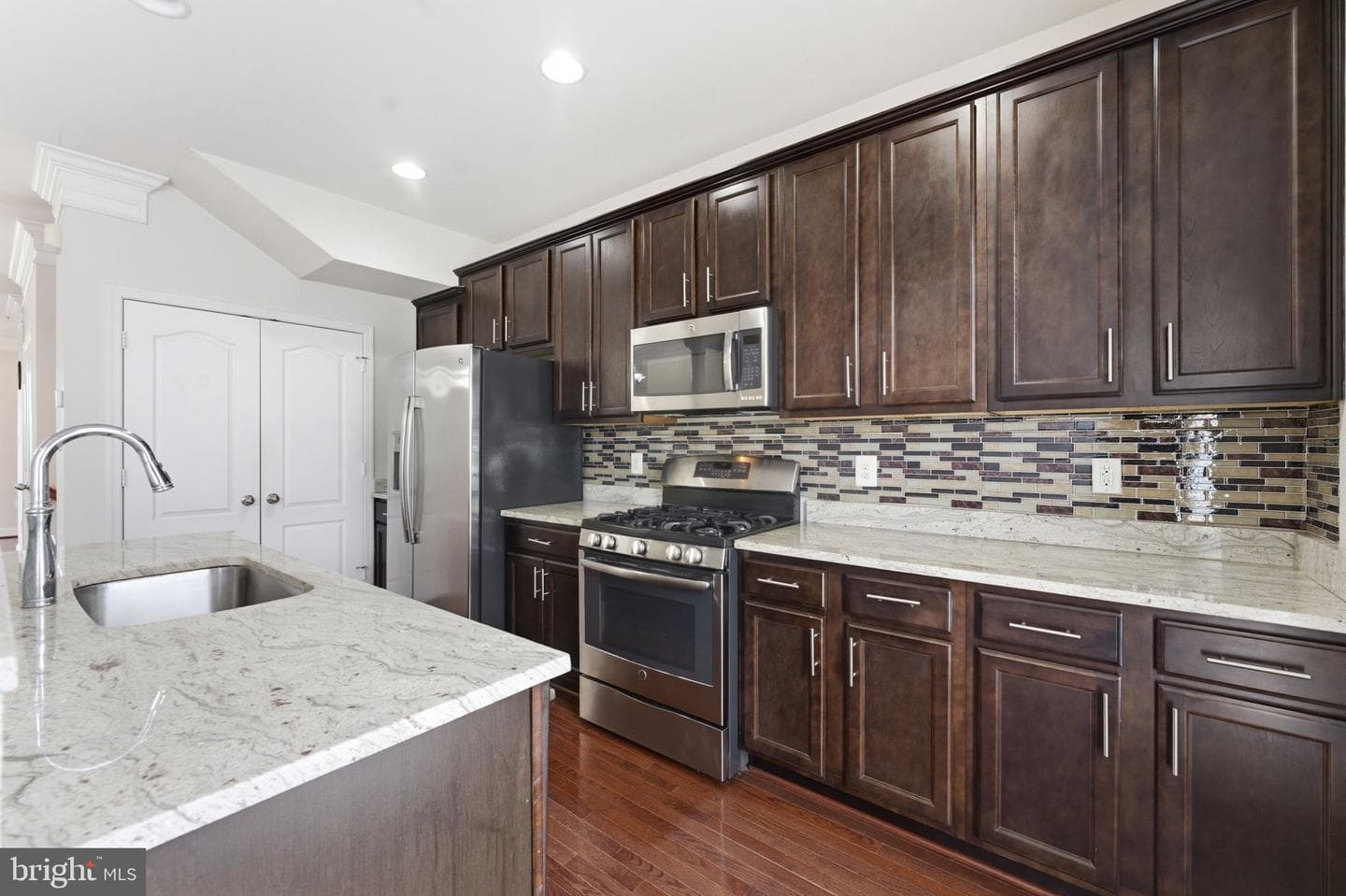 22649 Majestic Elm Court photo 17