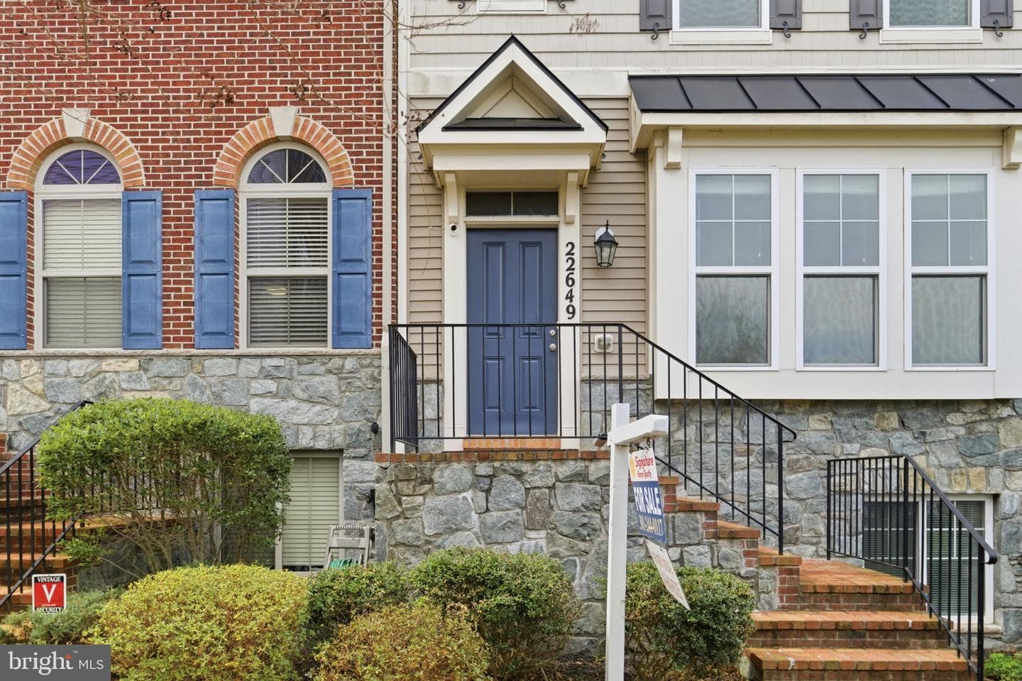 22649 Majestic Elm Court photo 4