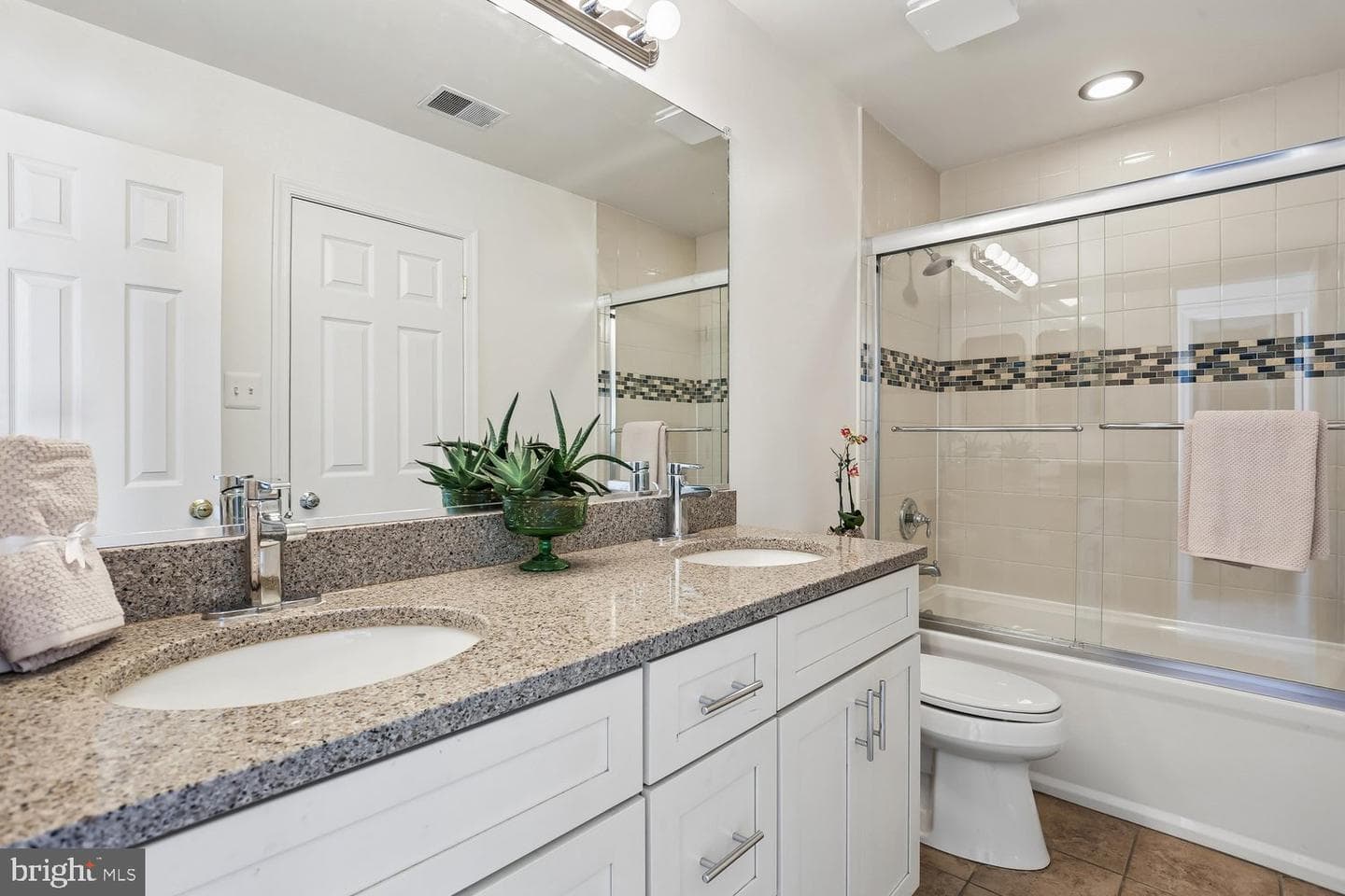 306 Beckwith Street photo 39