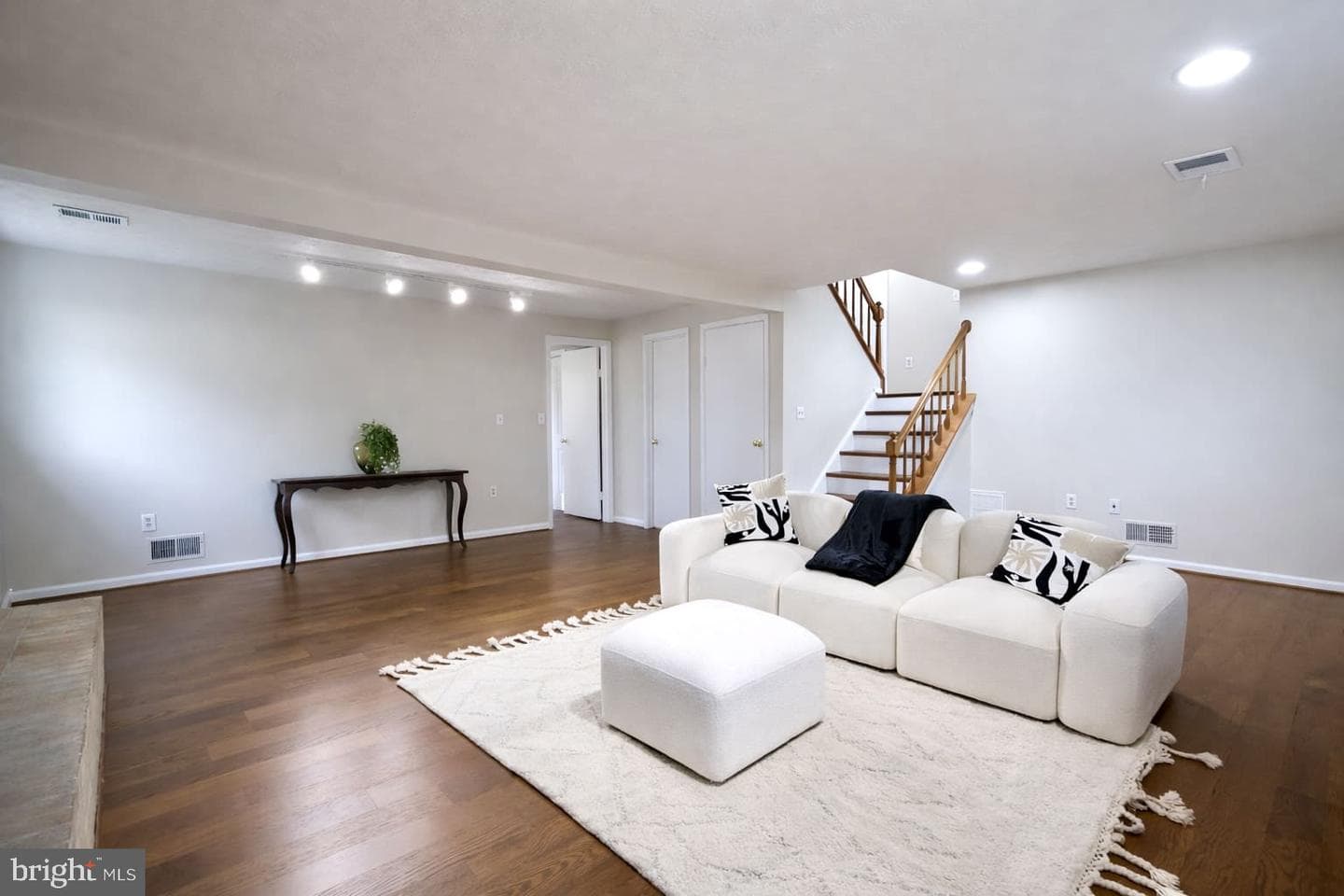 2800 Gunarette Way photo 16