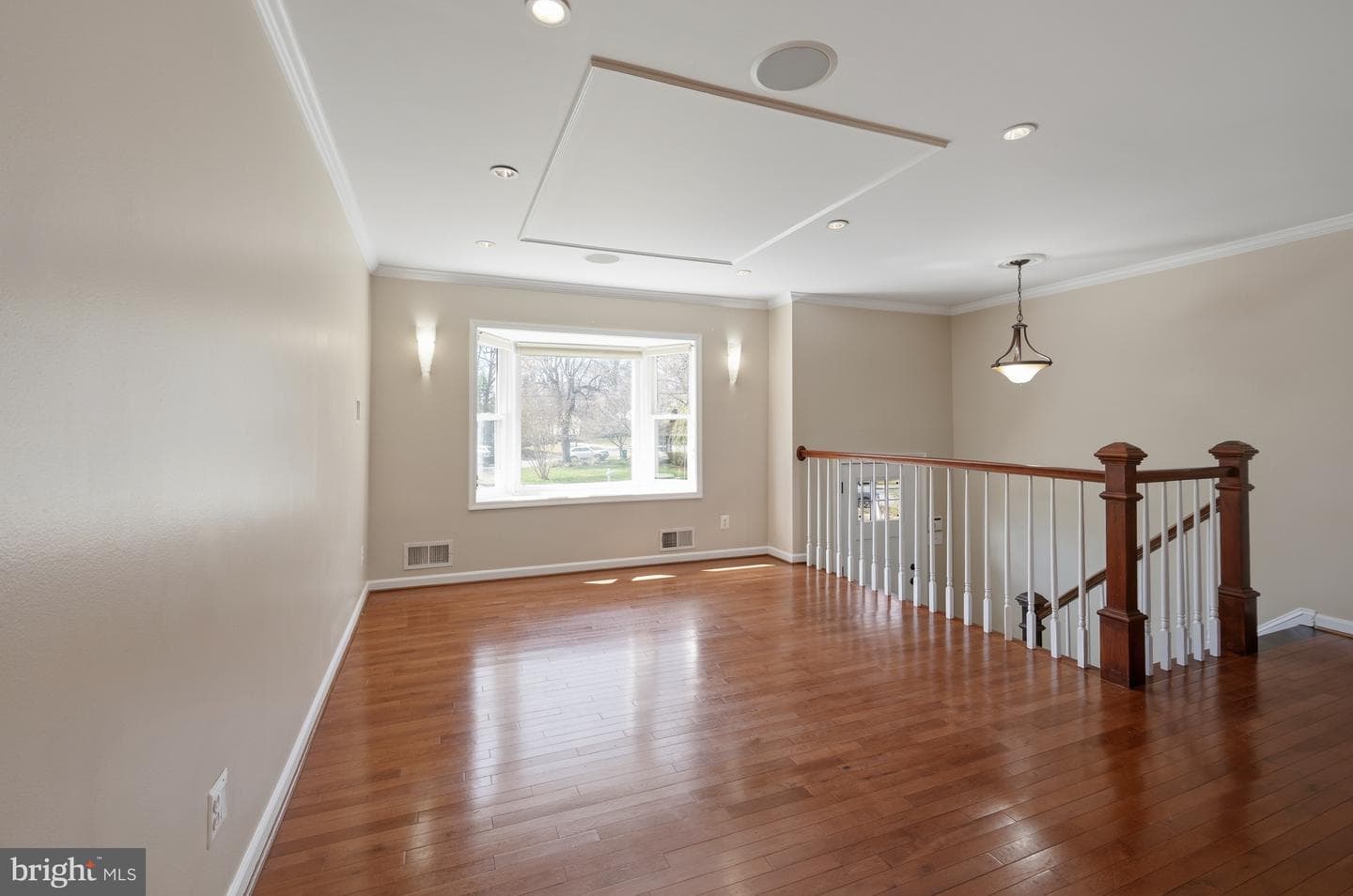 124 Woodland Road photo 8
