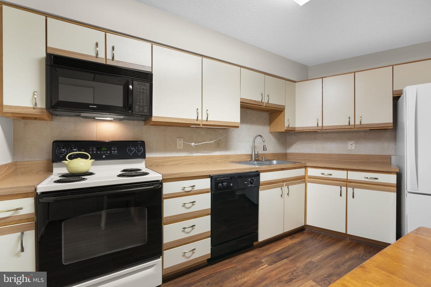 15115 Interlachen Drive #3-204 photo 14