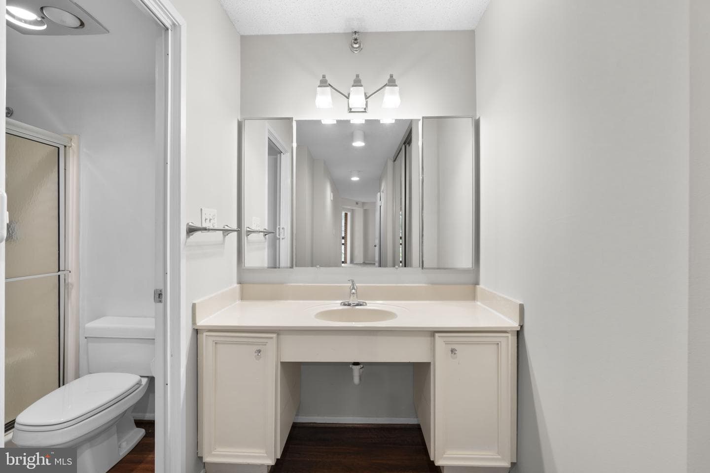 15115 Interlachen Drive #3-204 photo 23