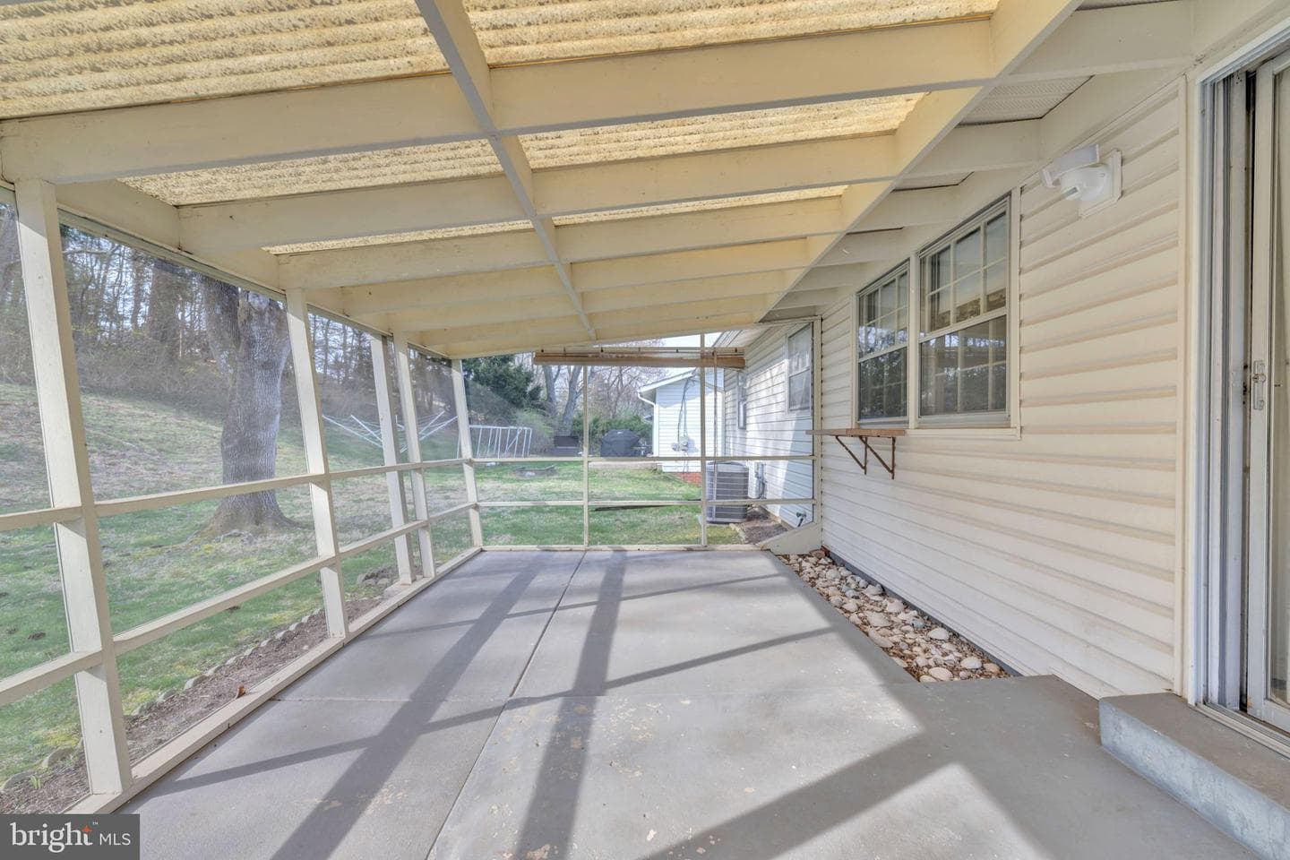 11319 Woodson Avenue photo 28